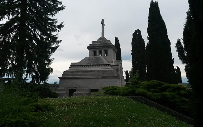 Perteole foto 4: chapel