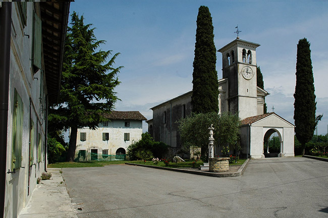 Crauglio foto 1: kirche