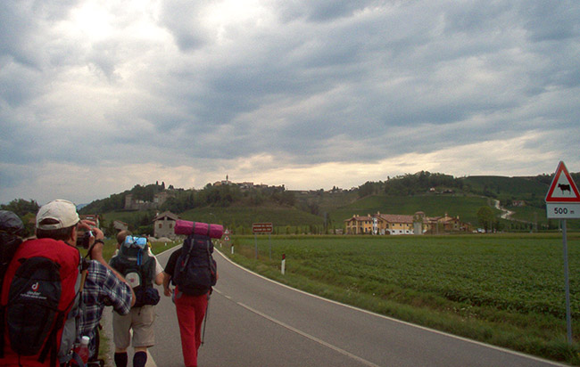 Ruttars foto 1: pilgrims on their way