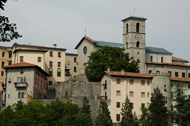 Castelmonte foto 1: the Sanctuary