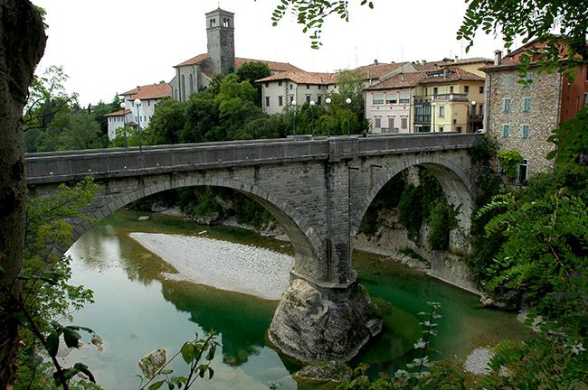 Cividale foto 3: the Devil's Bridge (Ponte del Diavolo)