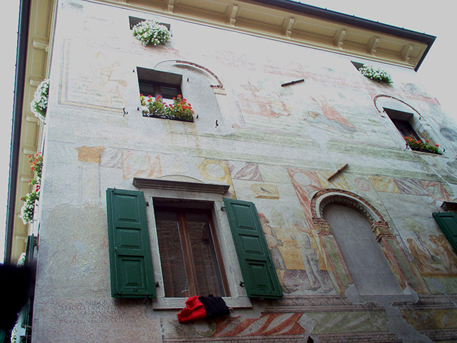 Cividale foto 6: palast mit Fresken
