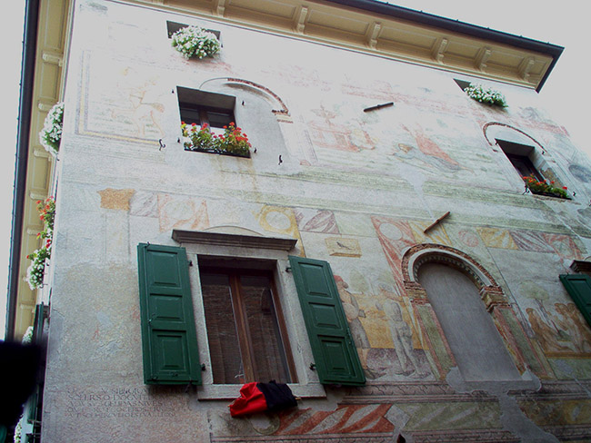 Cividale foto 6: palazzo affrescato