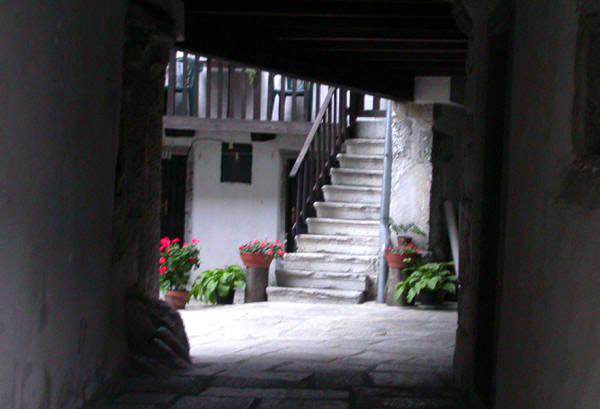 Masarolis foto 4: courtyard