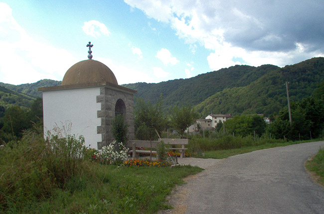 Montemaggiore foto 1: capilla votiva