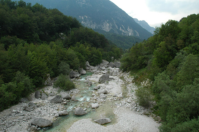 Prato di Resia foto 1: en el río