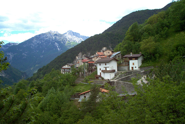 Chiout foto 1: il paese