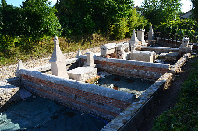 Aquileia foto 4: Sepolcreto e le sue tombe